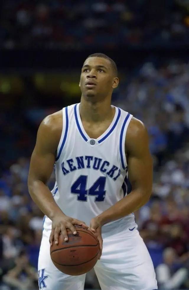 场条件灵活 场条件灵活